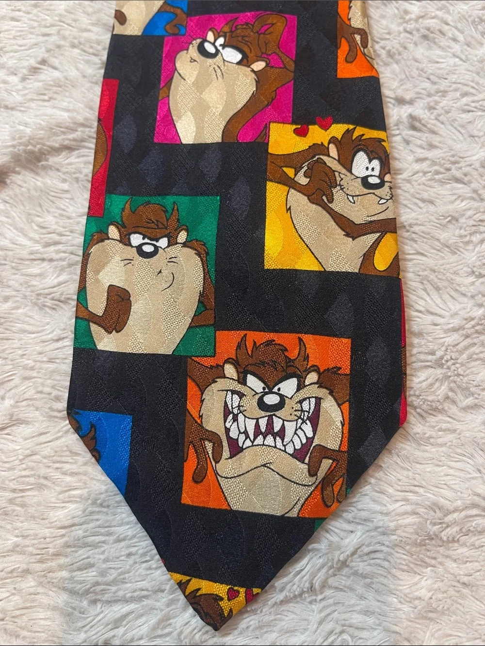 Looney Tunes mania Tasmanian devil necktie